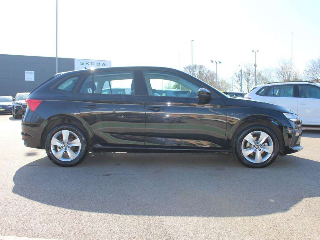 Skoda Scala 1.0 Tsi 116 Se Edition GL25UEU Black #4