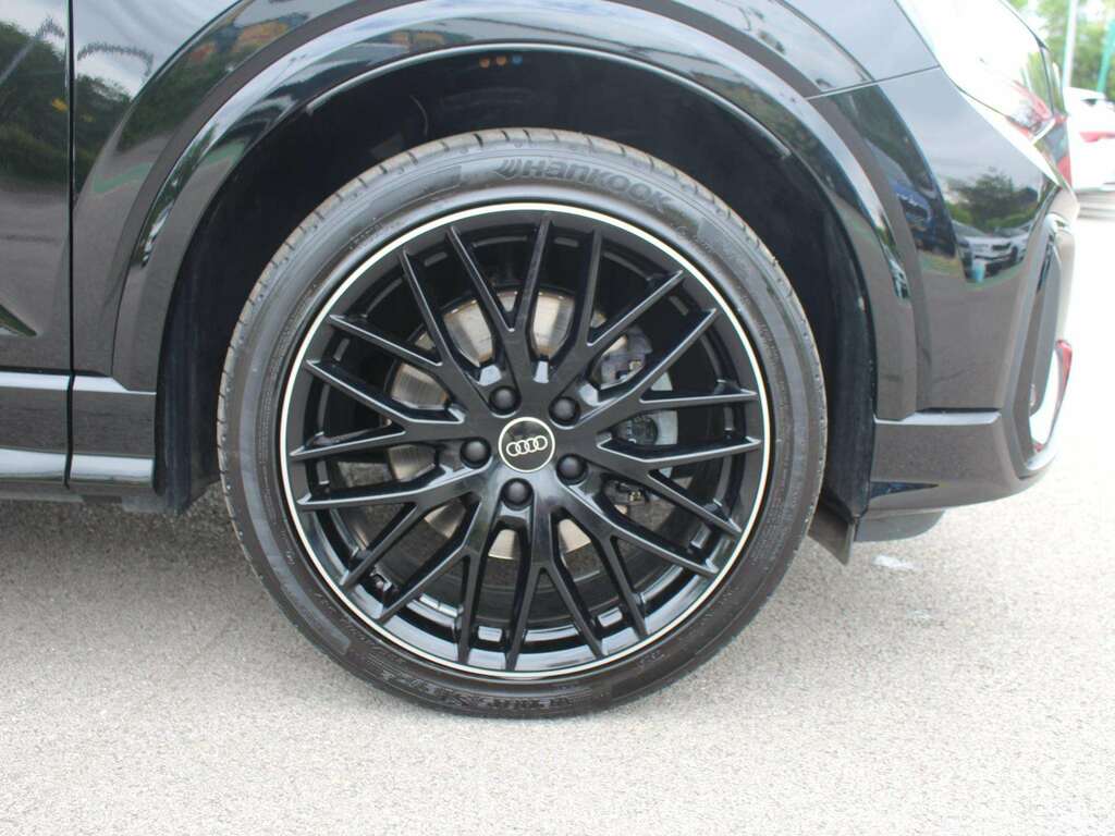Audi Q2 35 Tfsi Black Edition S Tronic YH73AJK Black #6