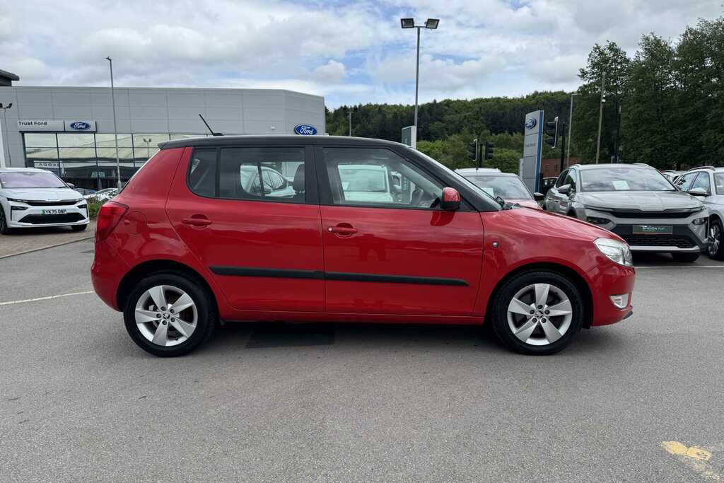Skoda Fabia 1.2 Tsi 105 Se Dsg Red #4