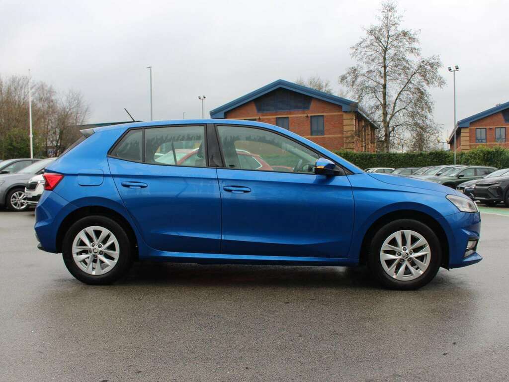 Skoda Fabia 1.0 Mpi 80 Se Comfort YD22HDO Blue #4