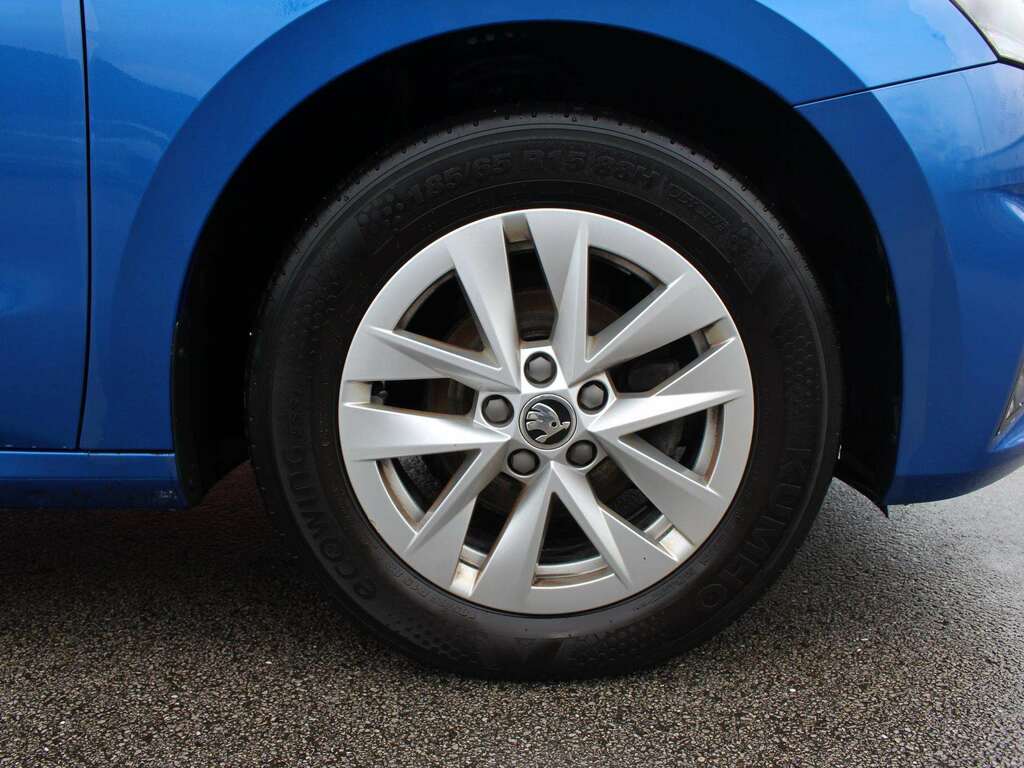 Skoda Fabia 1.0 Mpi 80 Se Comfort YD22HDO Blue #5