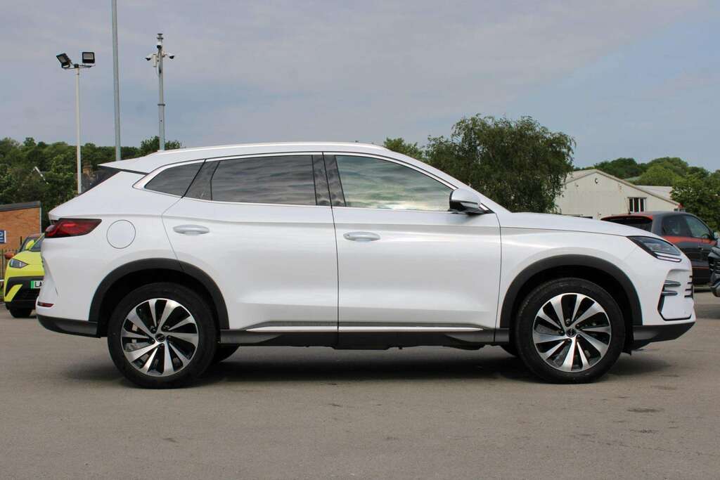 Byd Seal U 1.5 Dm-i Boost LA25BRV White #3