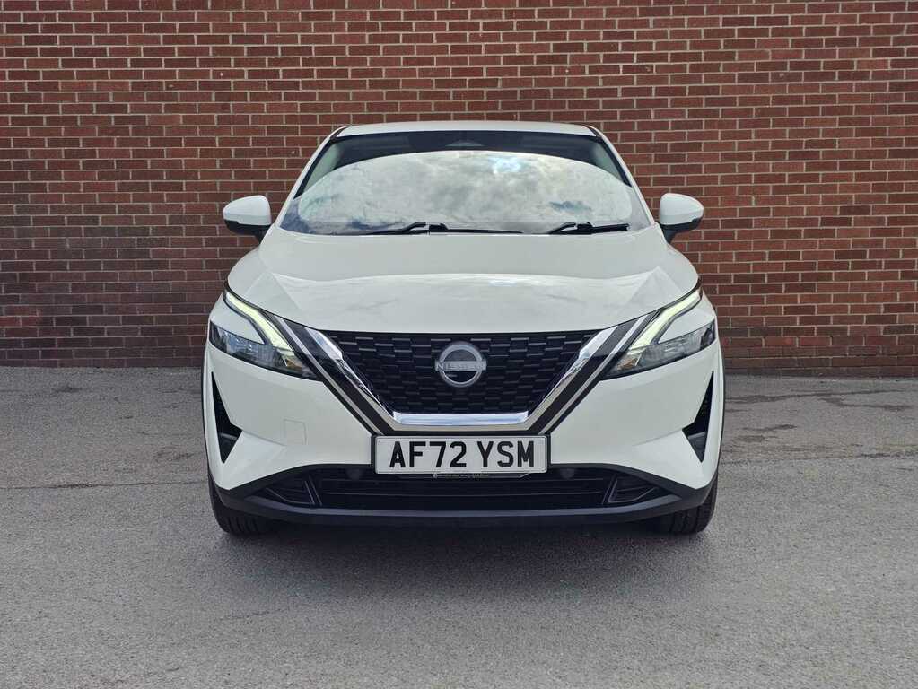 Nissan Qashqai 1.3 Dig-t Mh Acenta Premium AF72YSM White #2