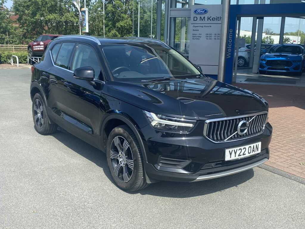 Volvo XC40 1.5 T3 163 Inscription YY22OAN Black #2
