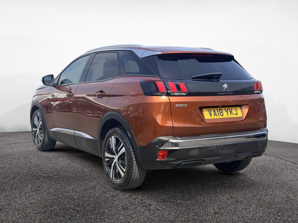 Peugeot 3008 1.2 Puretech Allure VA18YKJ Brown #6