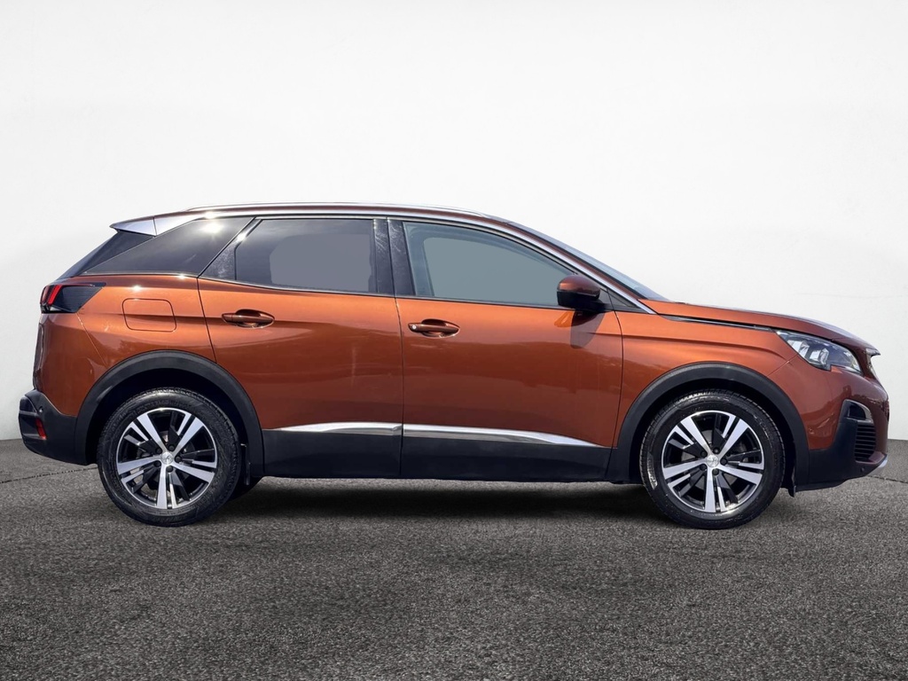 Peugeot 3008 1.2 Puretech Allure VA18YKJ Brown #3