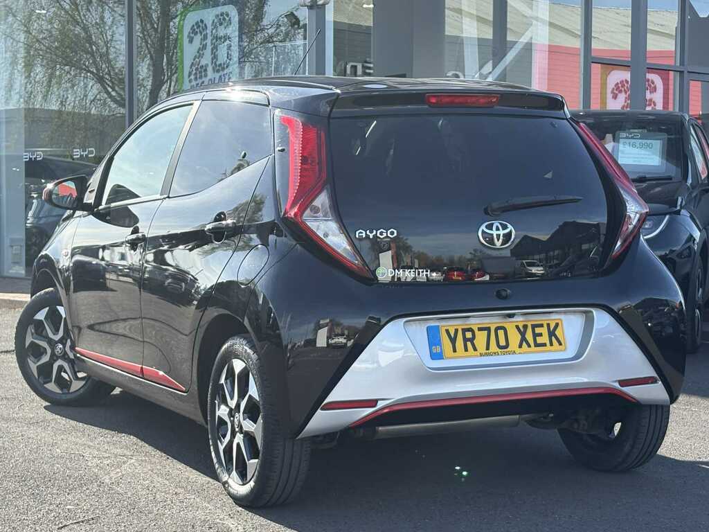 Toyota Aygo 1.0 Vvt-i X-trend Tss X-shift YR70XEK Black #6