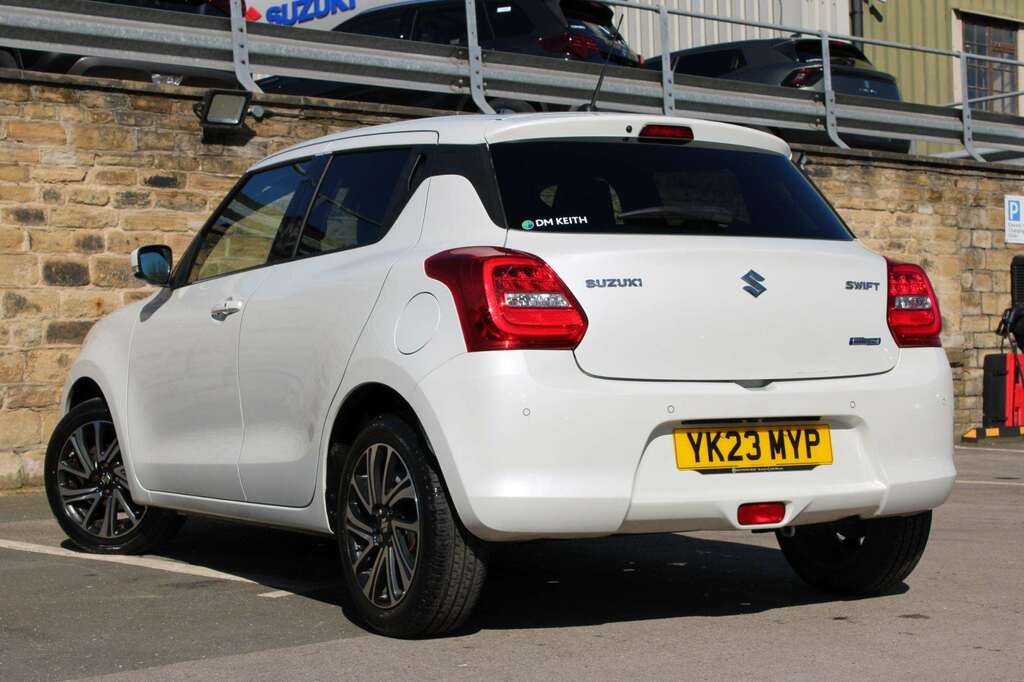 Suzuki Swift 1.2 Dualjet 83 12V Hybrid Sz5 YK23MYP White #5