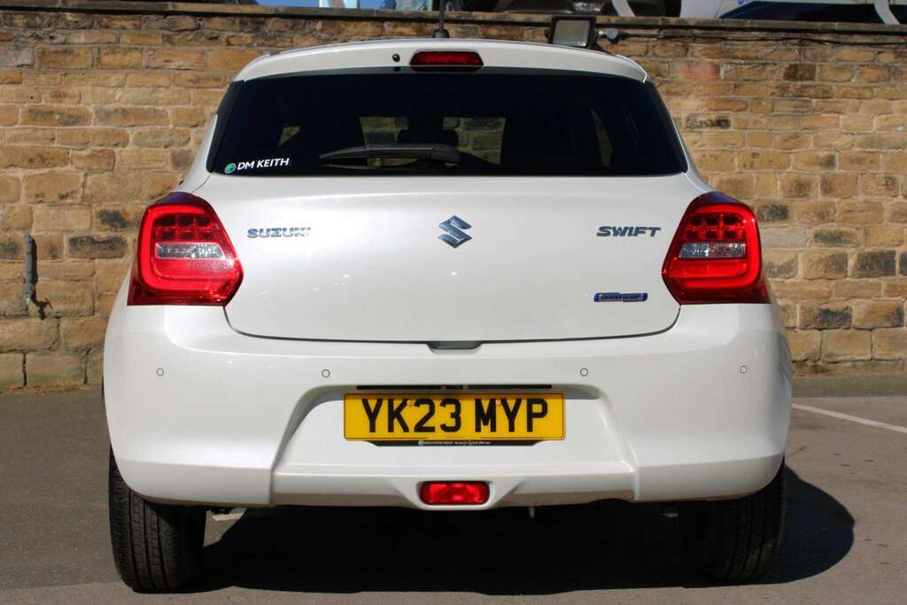 Suzuki Swift 1.2 Dualjet 83 12V Hybrid Sz5 YK23MYP White #6