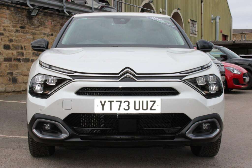 Citroen C4 1.5 Bluehdi 130 Shine Plus White #2