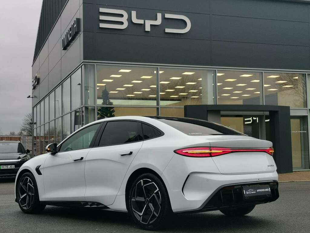 Byd Seal 390Kw Excellence Awd 83Kwh LG25SSH White #3