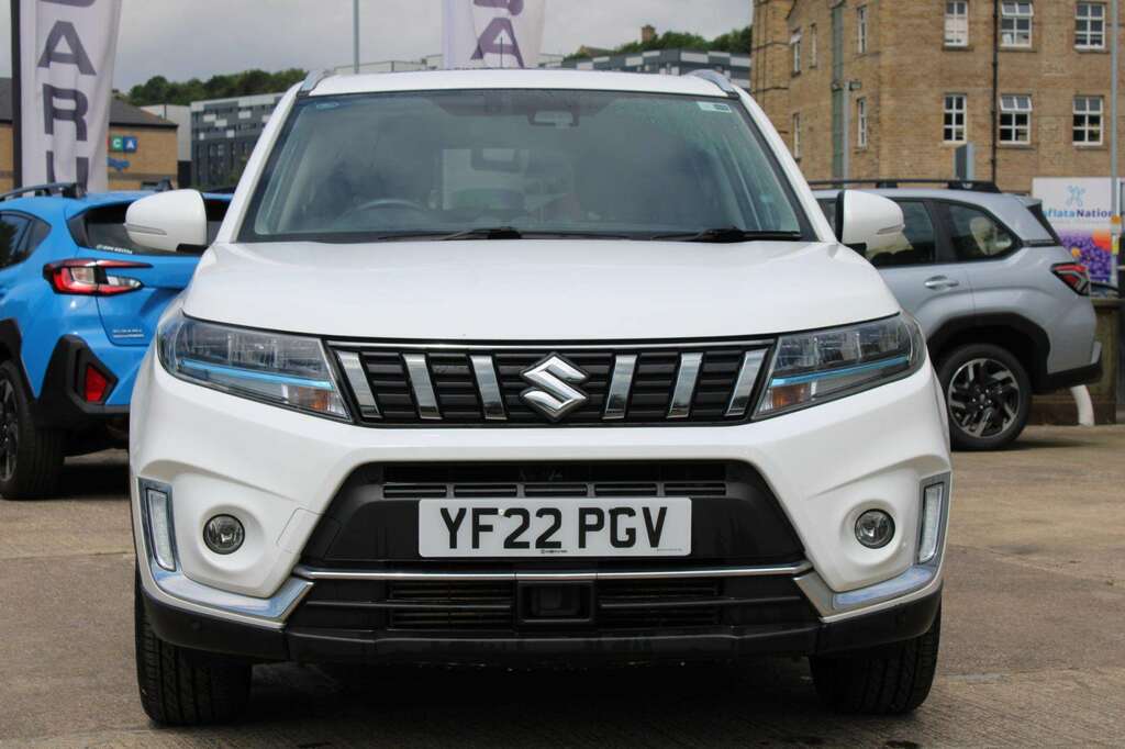 Suzuki Vitara 1.4 Boosterjet 48V Hybrid Sz5 YF22PGV White #2