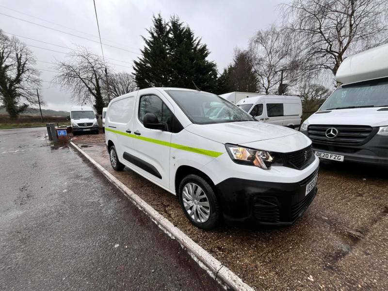 Peugeot Partner 1.5 Bluehdi 950 Professional Long Panel Van Lwb - VE69GSV White #2