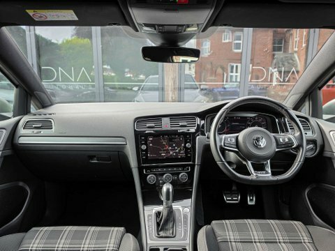 Volkswagen Golf 2.0 Golf Gtd SH19XRX  #6