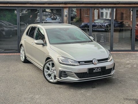 Volkswagen Golf 2.0 Golf Gtd SH19XRX  #2