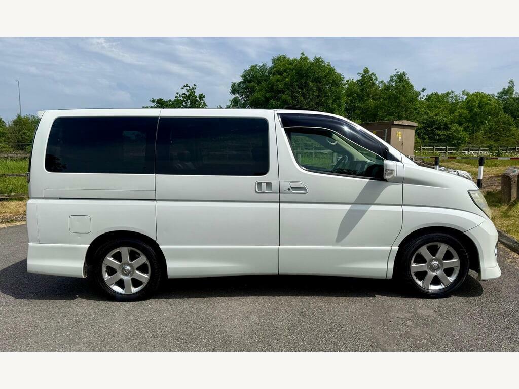 Nissan Elgrand Highway Star 3.5 Cvt 7 Seater  #3