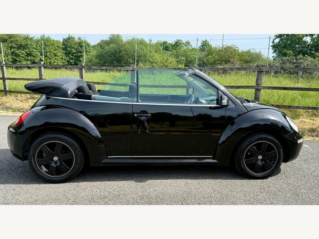 Volkswagen Beetle 1.4 16V Luna Cabriolet Euro 4 Black #2