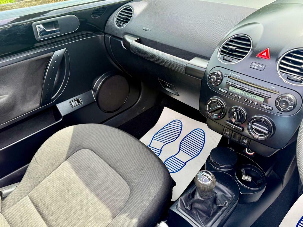Volkswagen Beetle Hatchback 1.6 Luna Euro 4 200958 Beige #17
