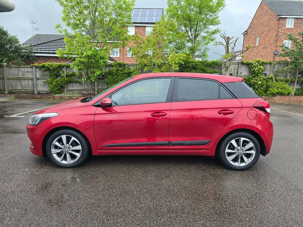 Hyundai I20 Hatchback 1.2 Premium Euro 6 201616 Red #6