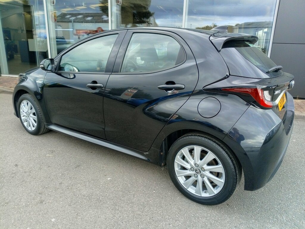 Toyota Yaris 1.5 Vvt-h Icon Hybrid E-cvt SY71NPG Black #4