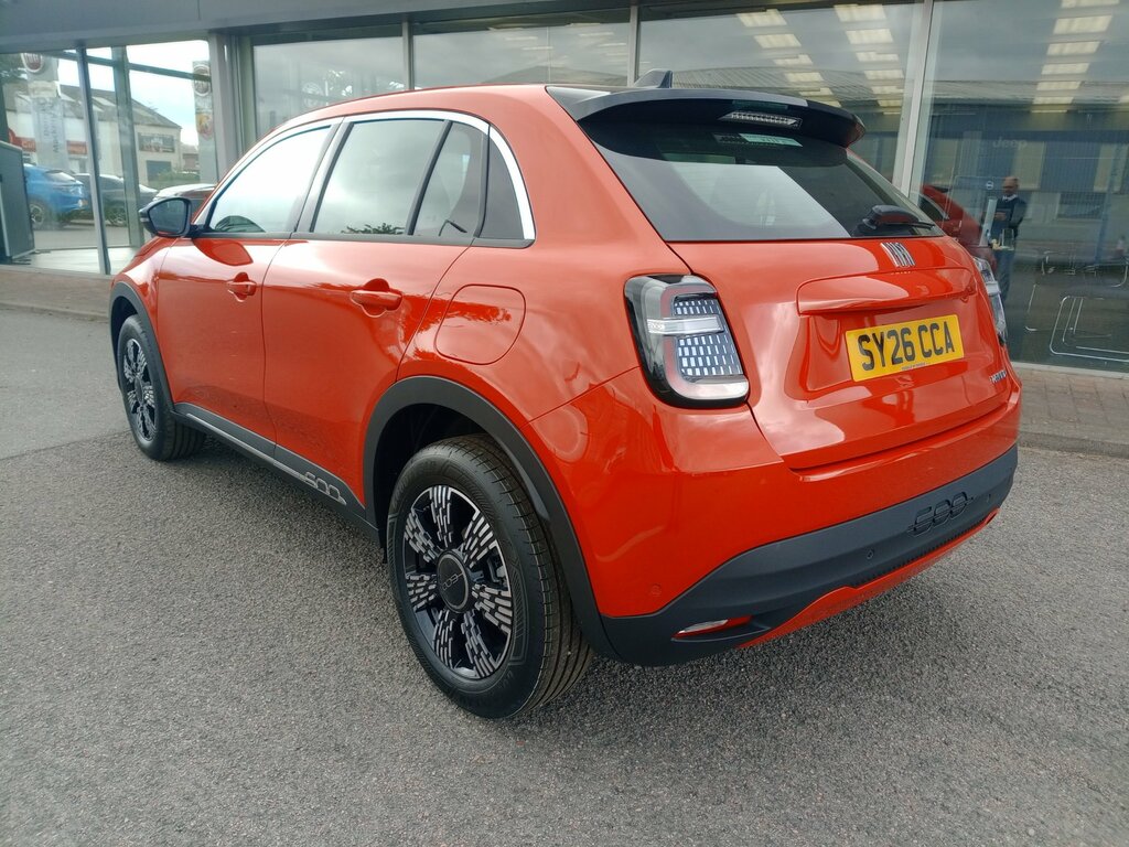 Fiat 600 1.2 Mhev Hybrid Dct SY26CCA Orange #2
