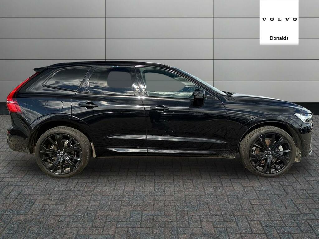 Volvo XC60 Black Edition Plus B5 Awd Mild Hybrid YB74HXC Black #2
