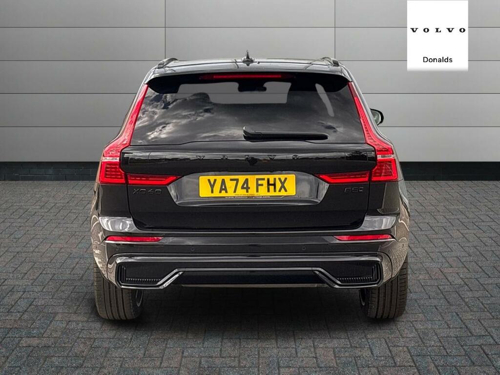 Volvo XC60 Black Edition Plus B5 Awd Mild Hybrid YA74FHX Black #4