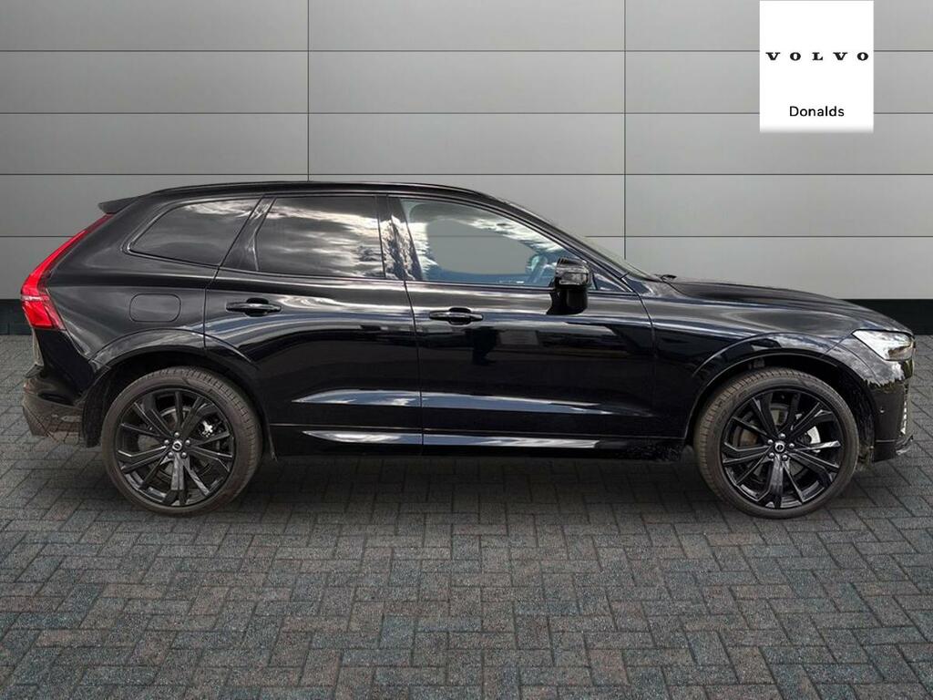 Volvo XC60 Black Edition Plus B5 Awd Mild Hybrid YA74FHX Black #2
