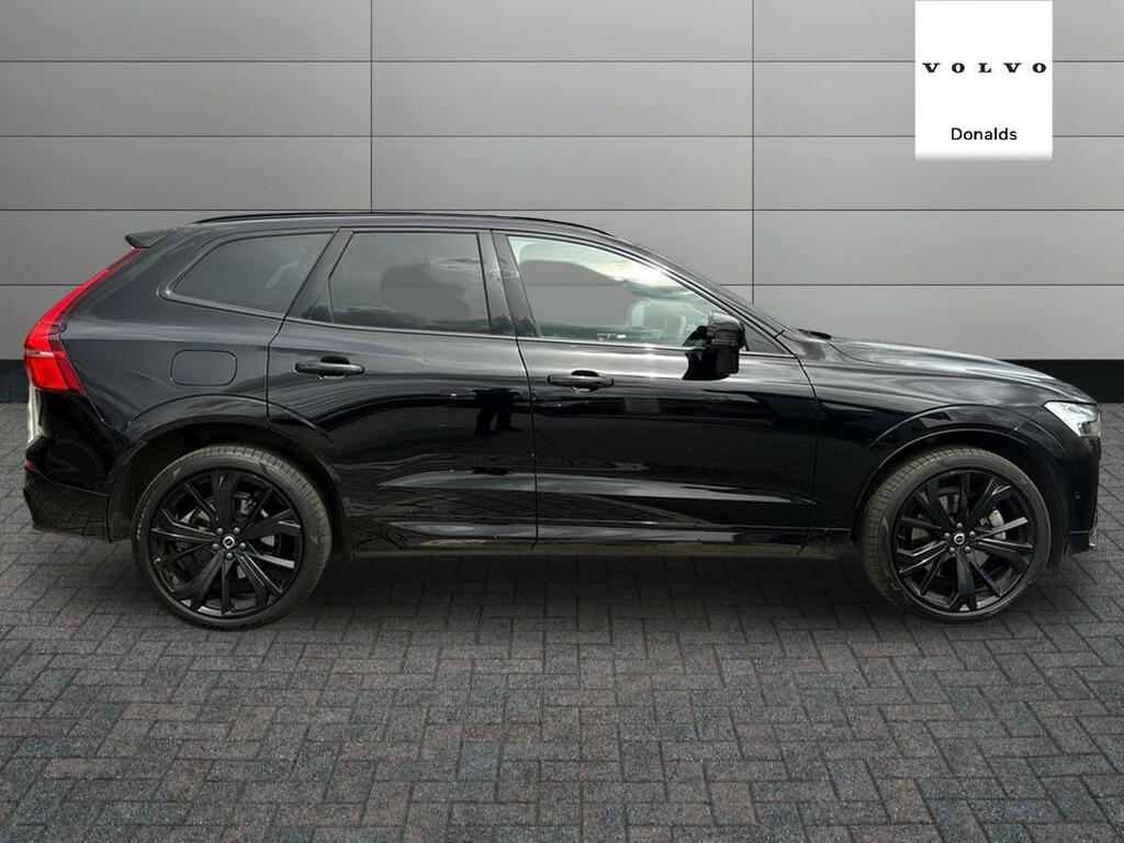 Volvo XC60 Black Edition Plus B5 Awd Mild Hybrid YA74FHZ Black #2