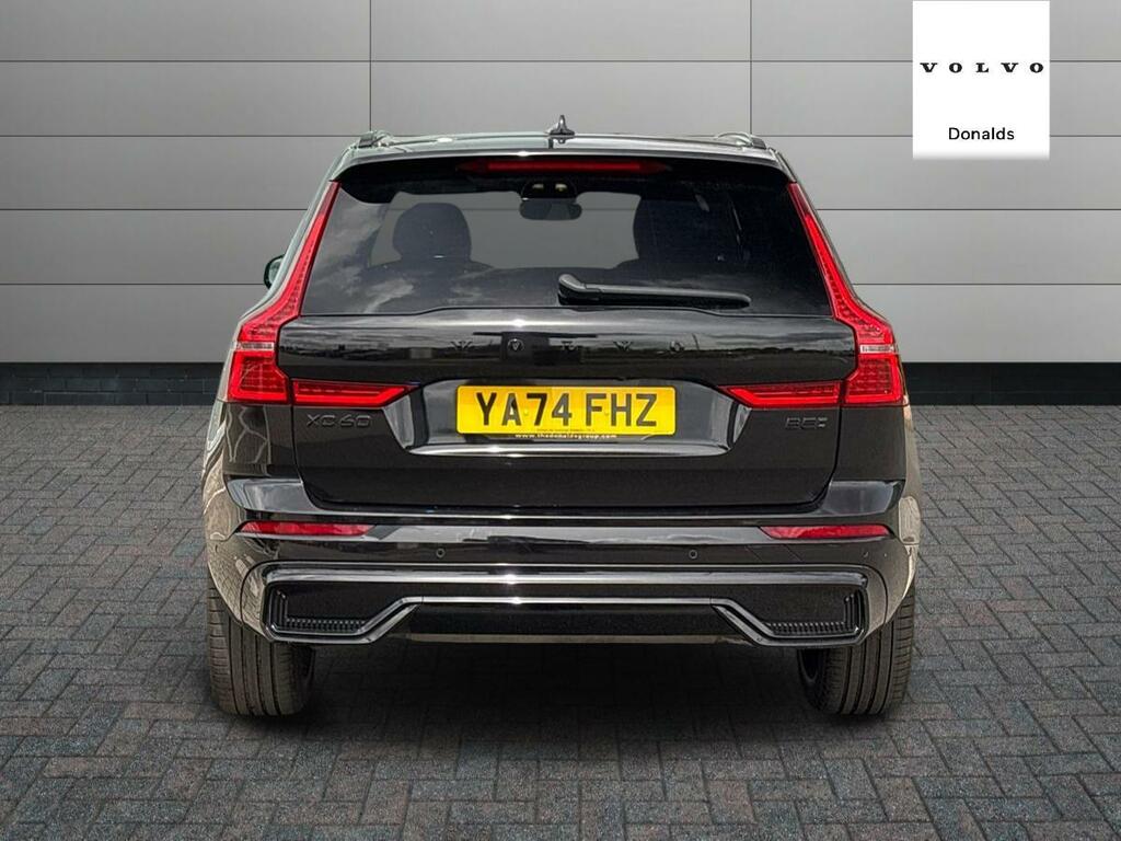 Volvo XC60 Black Edition Plus B5 Awd Mild Hybrid YA74FHZ Black #4