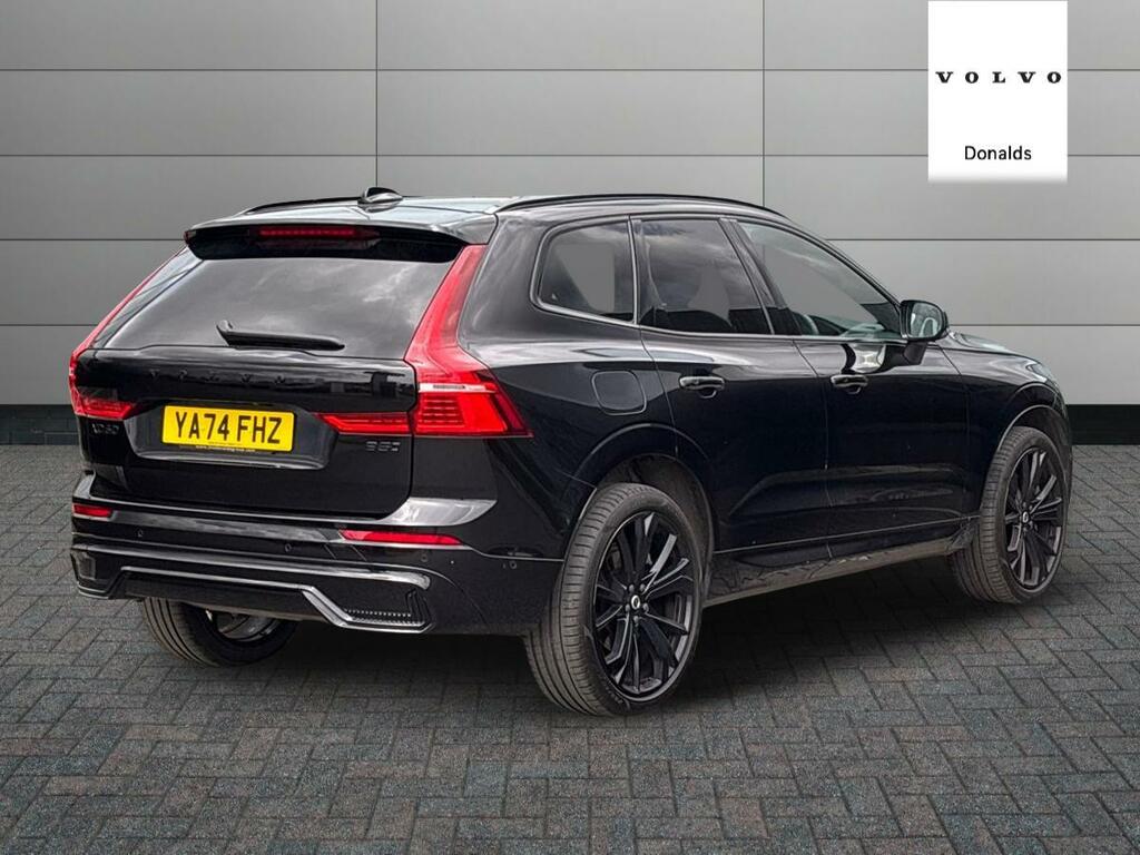 Volvo XC60 Black Edition Plus B5 Awd Mild Hybrid YA74FHZ Black #3