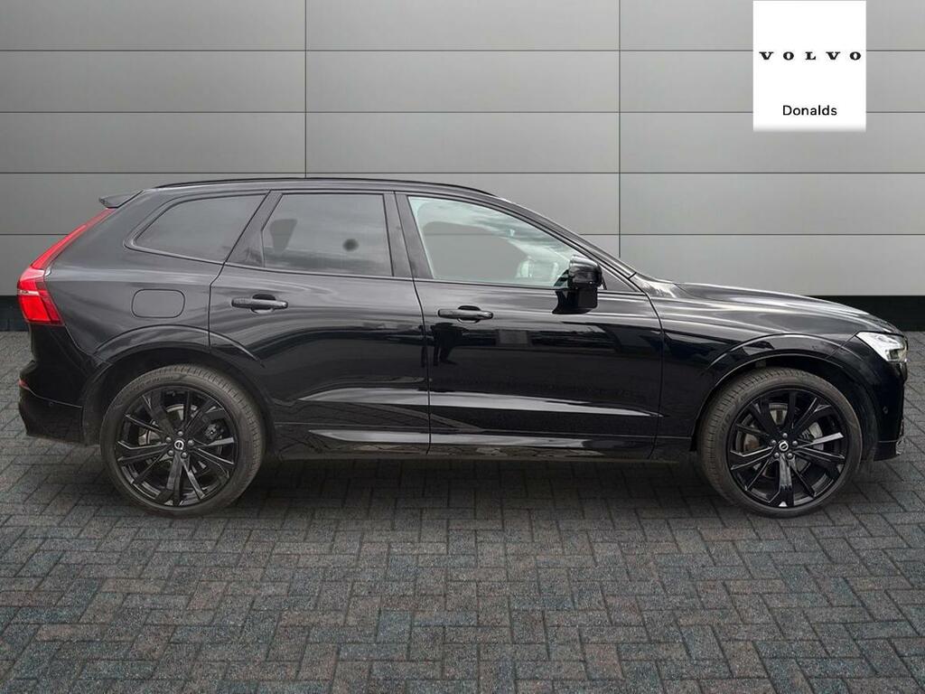 Volvo XC60 Black Edition Plus B5 Awd Mild Hybrid YG25DJK Black #2