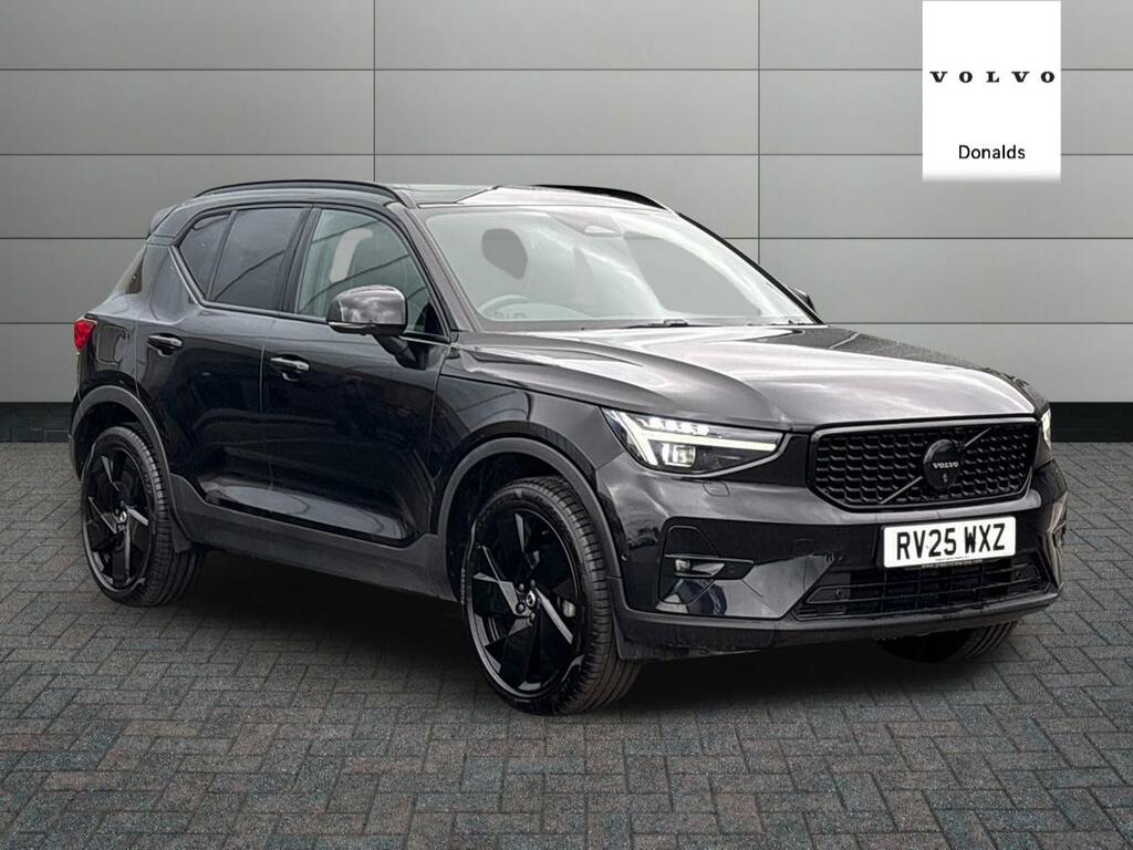 Volvo XC40 Black Edition Ultra B3 Mild Hybrid Black