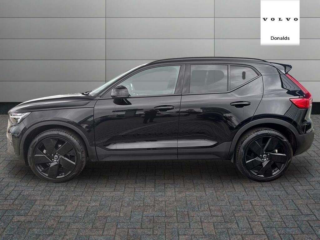 Volvo XC40 Black Edition Ultra B3 Mild Hybrid RV25WXZ Black #6