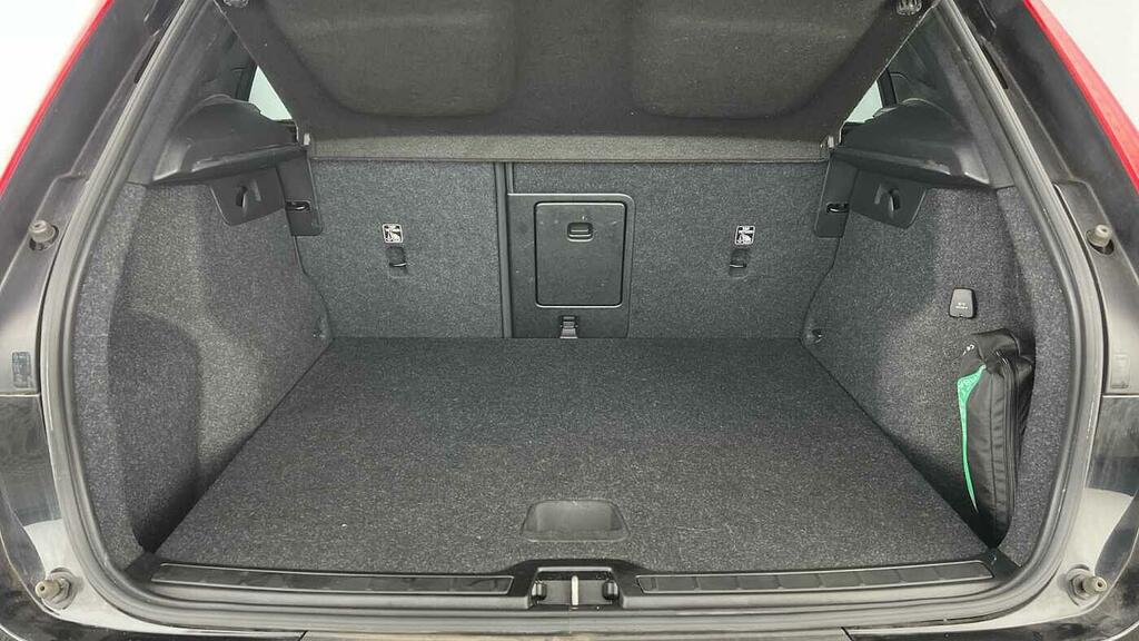 Volvo XC40 R-design T3 YT22YSJ Black #5
