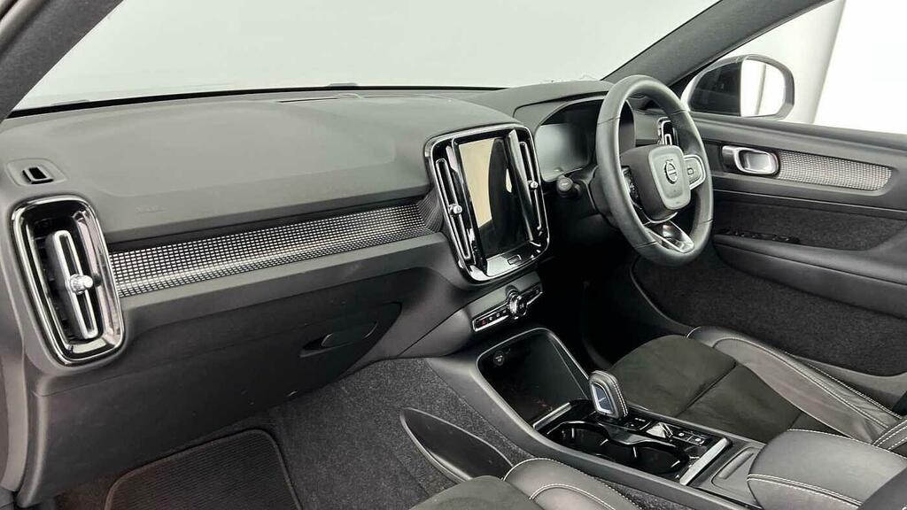 Volvo XC40 R-design T3 YR22EKL Black #6