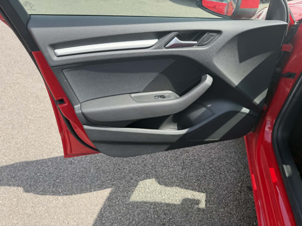 Audi A3 1.4 Tfsi Se Red #6