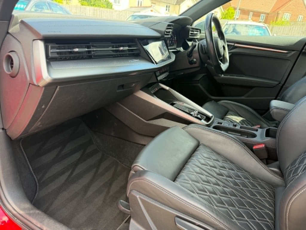 Audi S3 2.0 Tfsi Sportback WN22TNK Red #5