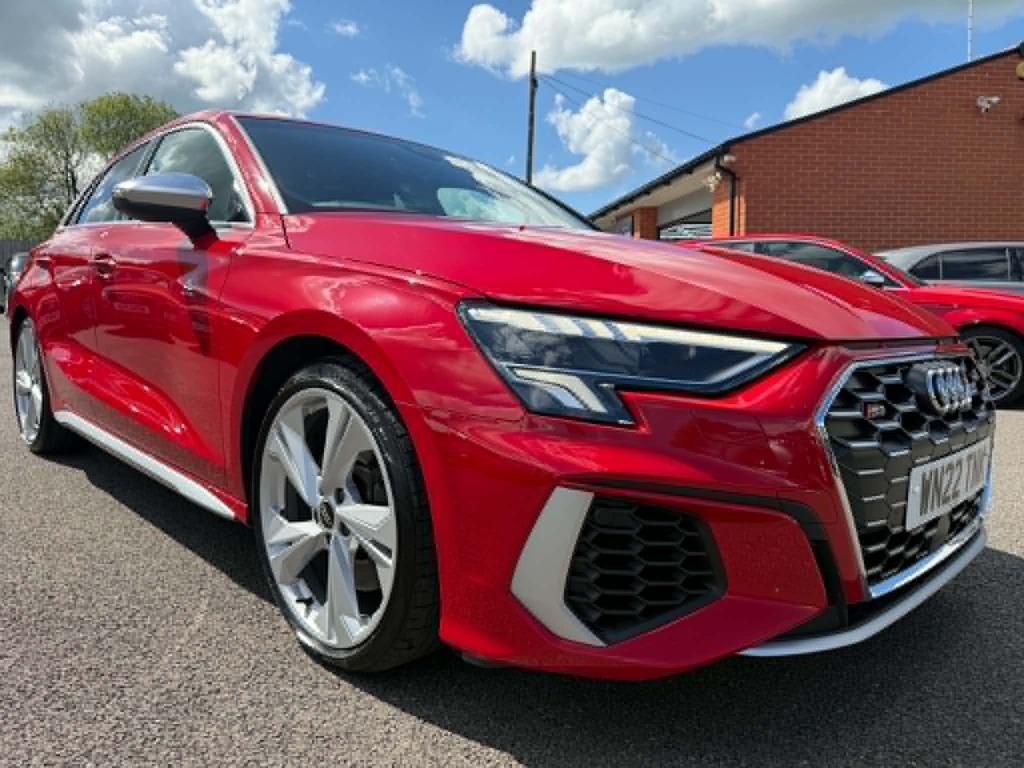 Audi S3 2.0 Tfsi Sportback WN22TNK Red #2