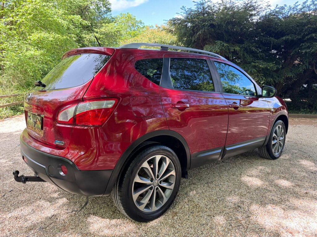 Nissan Qashqai 1.5 Dci Tekna 2Wd Euro 5 Red #4