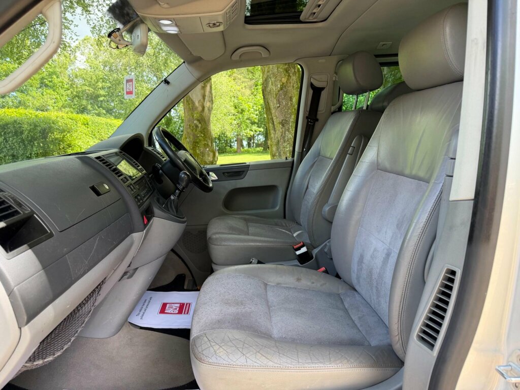 Volkswagen Caravelle Exec Tdi 174 A Silver #37