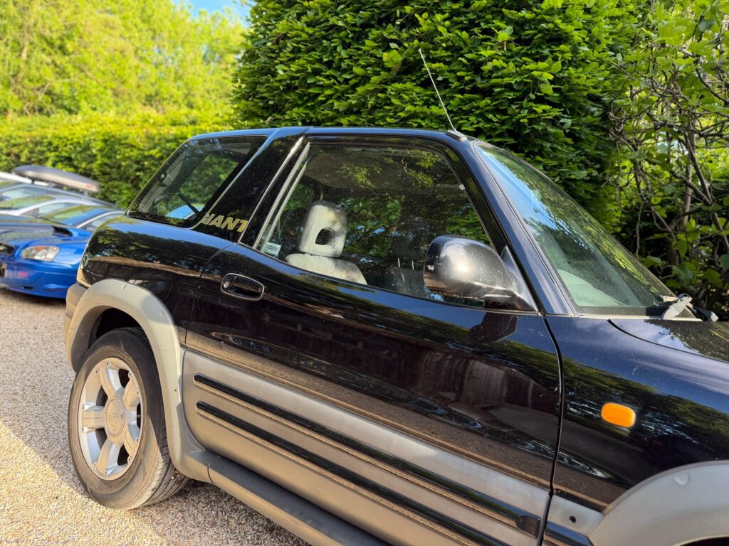 Toyota Rav 4 2.0 Gx 126 Bhp Silver #3