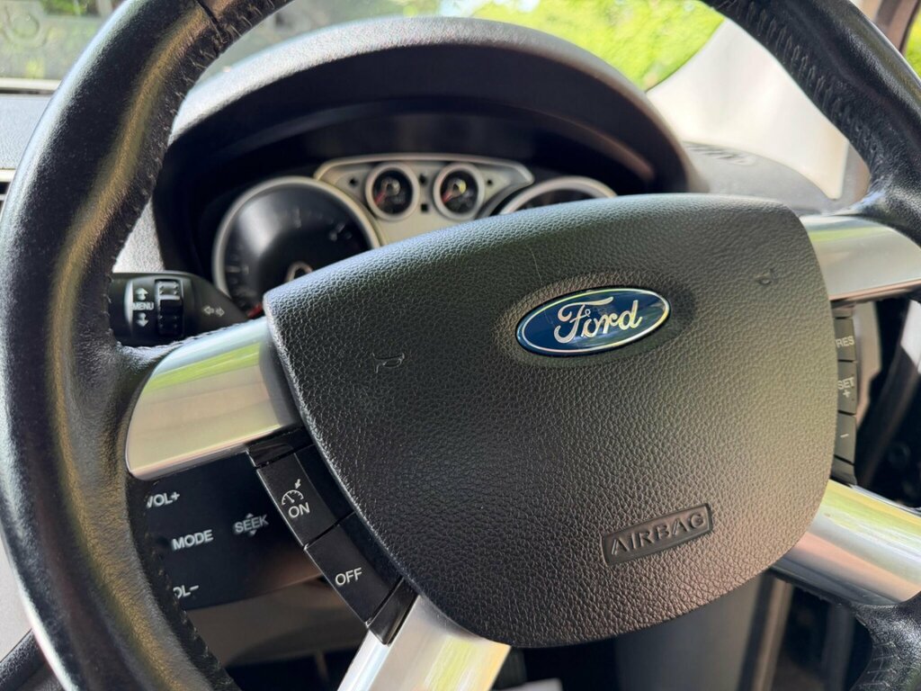 Ford Kuga Titanium Grey #24