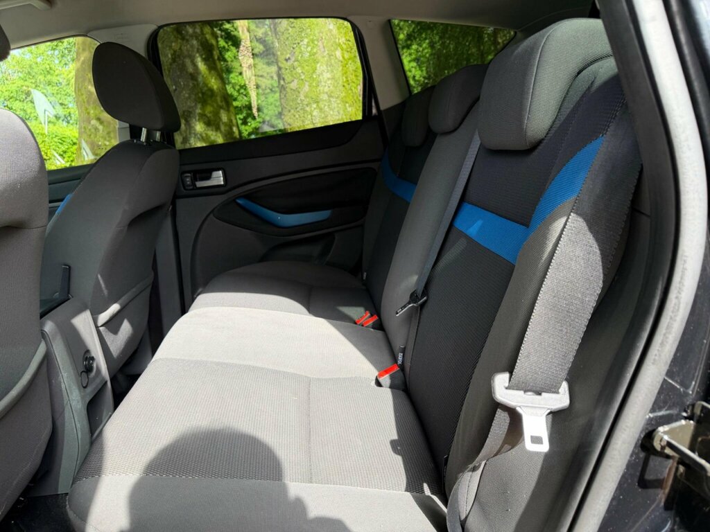 Ford Kuga Titanium Grey #42