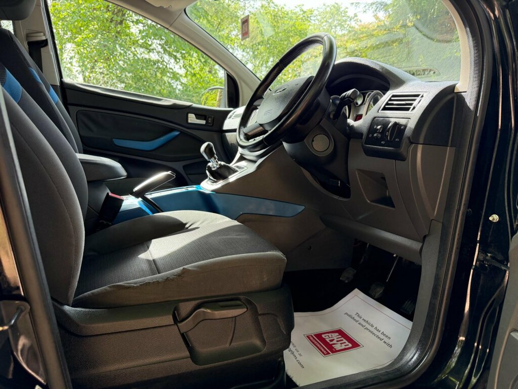 Ford Kuga Titanium Grey #17