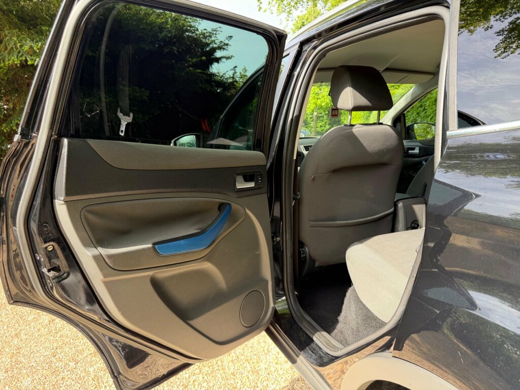 Ford Kuga Titanium Grey #41