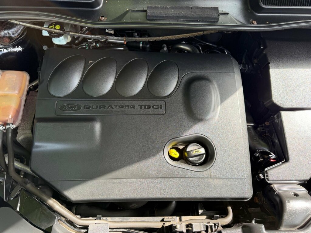 Ford Kuga Titanium Grey #12