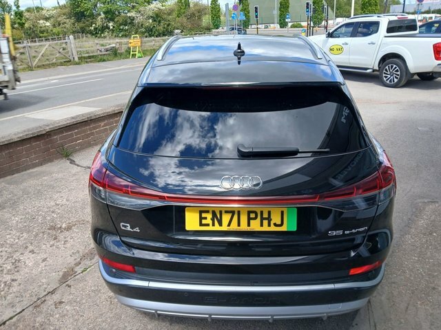 Audi Q4 E Tron 35 S Line Suv 55Kwh 170 Ps EN71PHJ Black #5