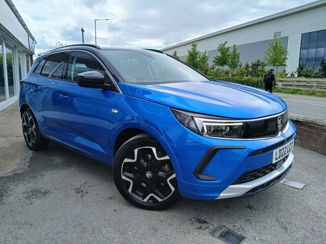 Vauxhall Grandland 1.6 13.2Kwh Elite Suv Plug-in Hybrid Au LD22LCT Blue #2