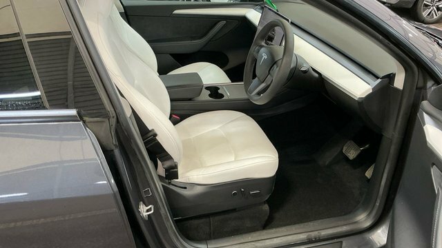 Tesla Model Y Suv Rwd 346 Ps LA23YDG Grey #3